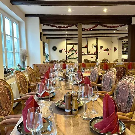 Altstadthotel 3*