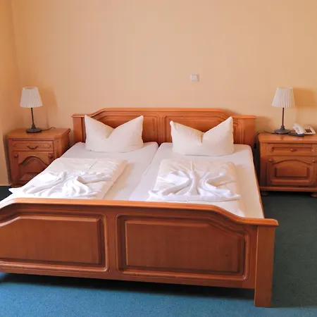 Hotel Altstadthotel 3*