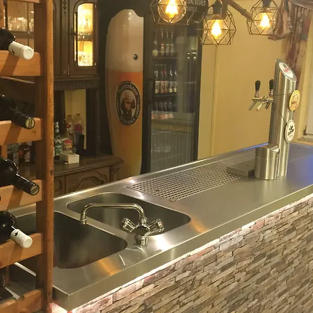 מלון Altstadthotel 3*